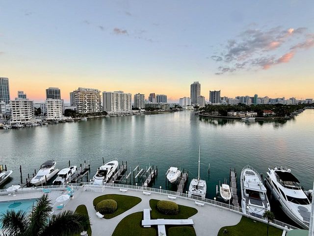 900 Bay Dr 822, Miami Beach, FL 33141