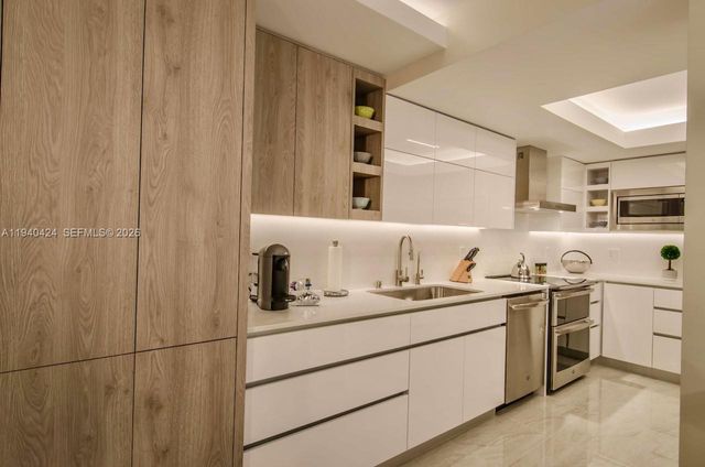 900 Bay Dr 822, Miami Beach, FL 33141