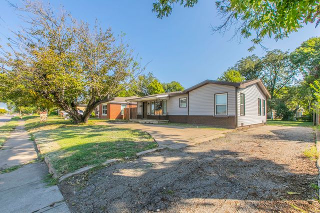 1029 N New Road, Waco, TX 76710