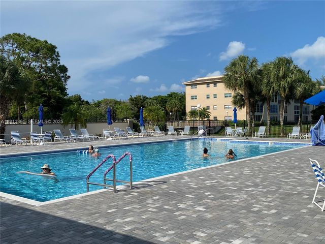 1902 Bermuda Circle G3, Coconut Creek, FL 33066