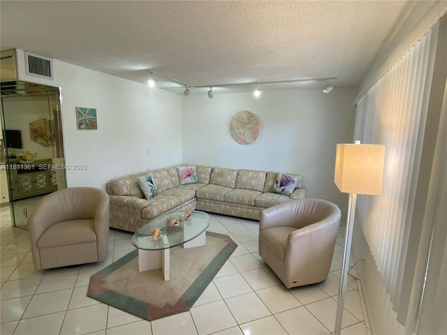 1902 Bermuda Circle G3, Coconut Creek, FL 33066