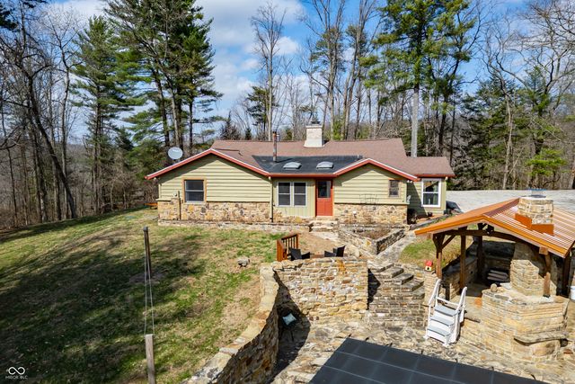 4709 Bear Creek Church Road, Morgantown, IN 46160