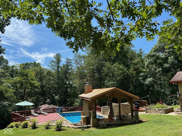 4709 Bear Creek Church Road, Morgantown, IN 46160