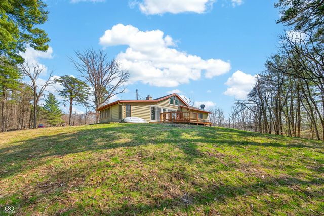 4709 Bear Creek Church Road, Morgantown, IN 46160