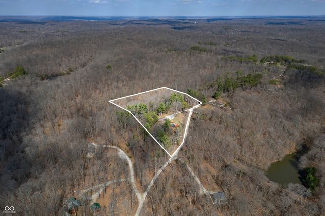 4709 Bear Creek Church Road, Morgantown, IN 46160