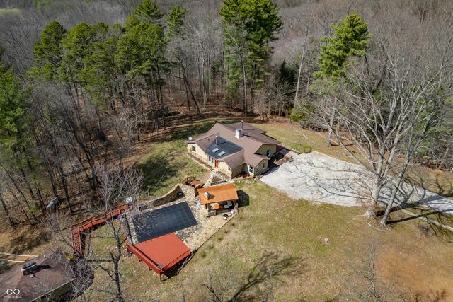 4709 Bear Creek Church Road, Morgantown, IN 46160