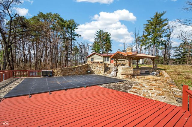 4709 Bear Creek Church Road, Morgantown, IN 46160