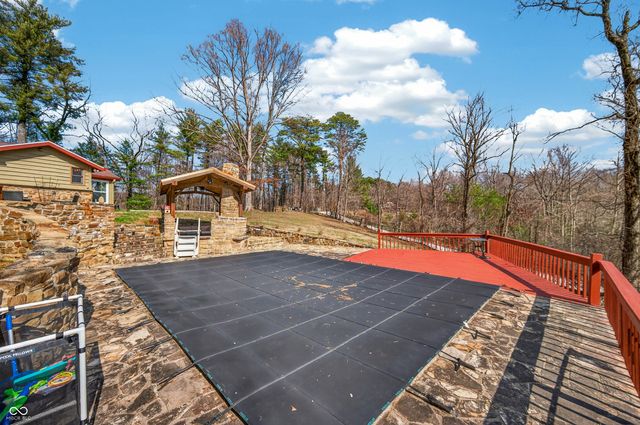 4709 Bear Creek Church Road, Morgantown, IN 46160