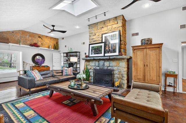 4709 Bear Creek Church Road, Morgantown, IN 46160