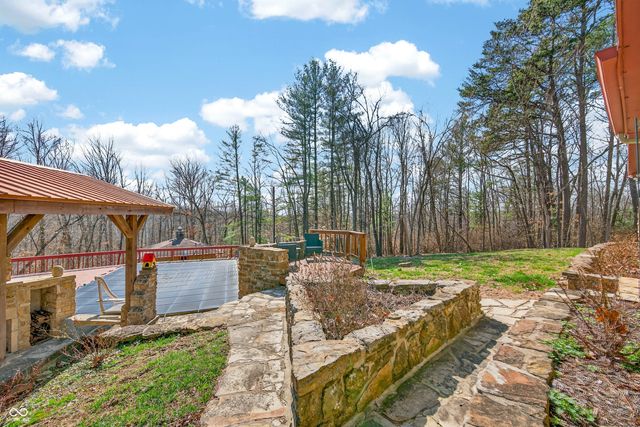 4709 Bear Creek Church Road, Morgantown, IN 46160