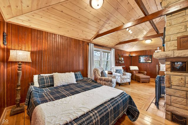 4709 Bear Creek Church Road, Morgantown, IN 46160