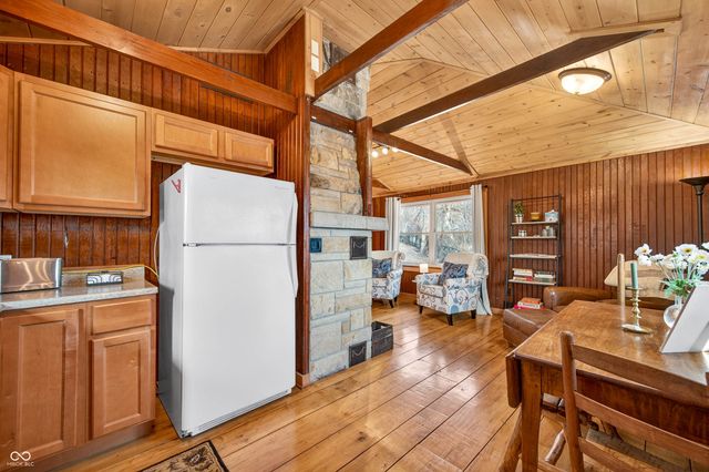 4709 Bear Creek Church Road, Morgantown, IN 46160