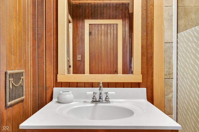 4709 Bear Creek Church Road, Morgantown, IN 46160