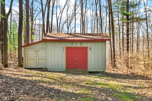 4709 Bear Creek Church Road, Morgantown, IN 46160