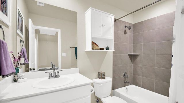 1850 Settlers Glen DR 1303, Round Rock, TX 78665