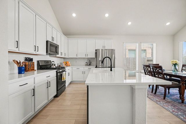 2214 Lierna Drive, La Marque, TX 77568