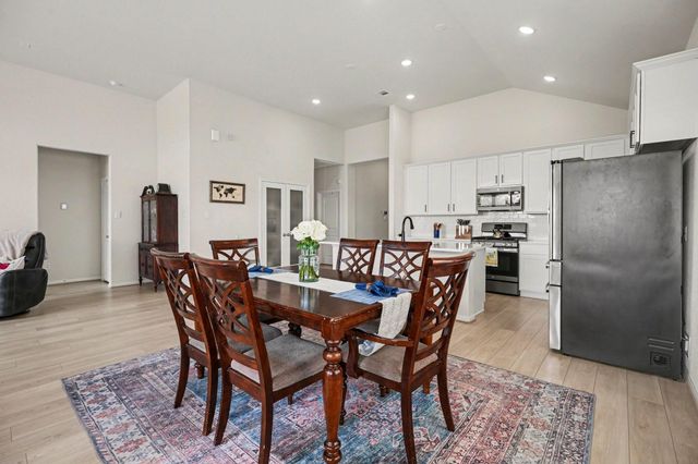 2214 Lierna Drive, La Marque, TX 77568