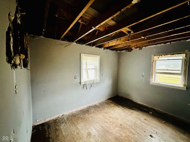 2520 S Andrews Road, Yorktown, IN 47396