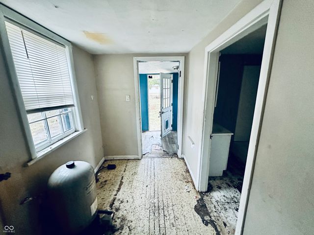 2520 S Andrews Road, Yorktown, IN 47396