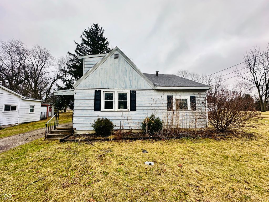 2520 S Andrews Road, Yorktown, IN 47396