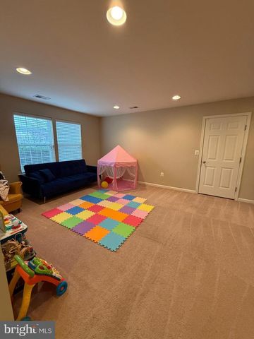 44131 PUMA SQ, Chantilly, VA 20152