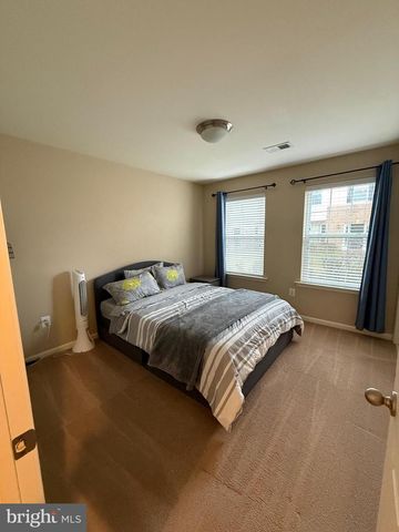 44131 PUMA SQ, Chantilly, VA 20152