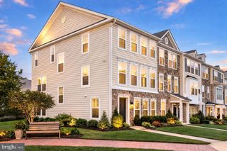 44131 PUMA SQ, Chantilly, VA 20152