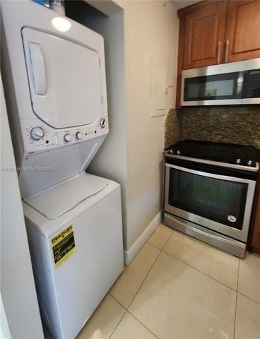 12193 SW 10th St 2, Miami, FL 33184