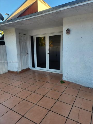 12193 SW 10th St 2, Miami, FL 33184