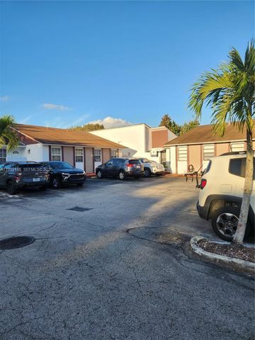 12193 SW 10th St 2, Miami, FL 33184