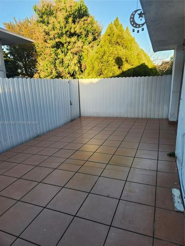 12193 SW 10th St 2, Miami, FL 33184