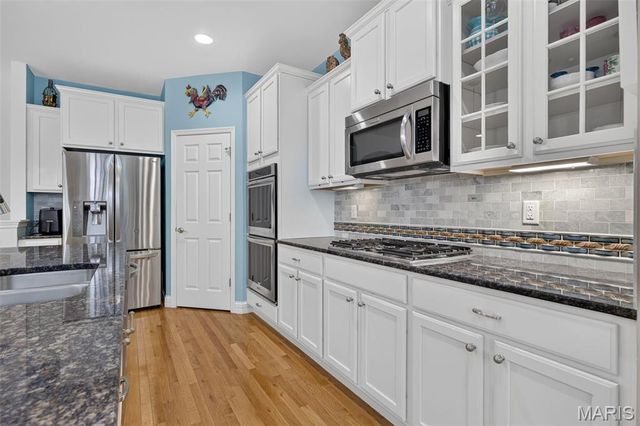 571 Owls Perch Drive, Lake St Louis, MO 63367