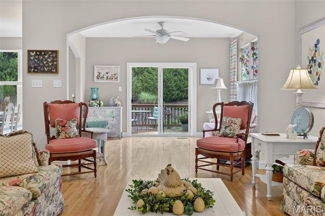 571 Owls Perch Drive, Lake St Louis, MO 63367