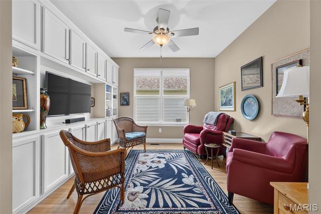 571 Owls Perch Drive, Lake St Louis, MO 63367