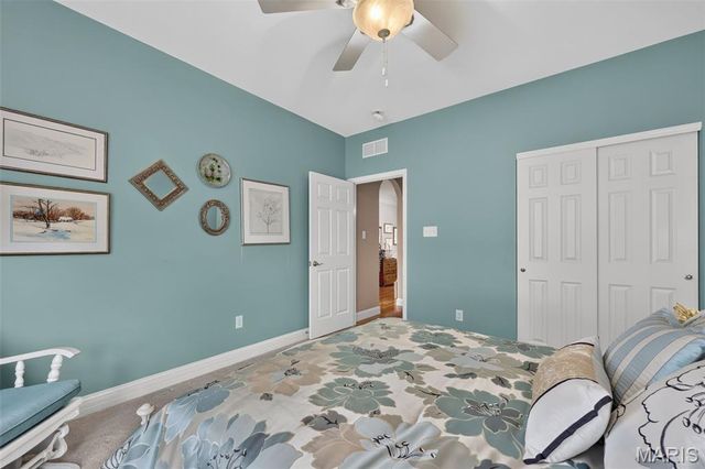 571 Owls Perch Drive, Lake St Louis, MO 63367