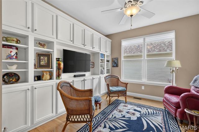 571 Owls Perch Drive, Lake St Louis, MO 63367
