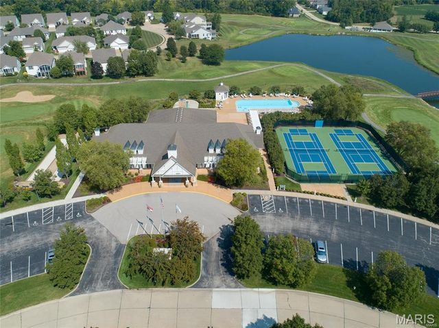 571 Owls Perch Drive, Lake St Louis, MO 63367