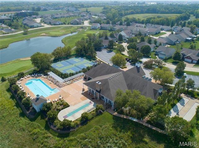 571 Owls Perch Drive, Lake St Louis, MO 63367