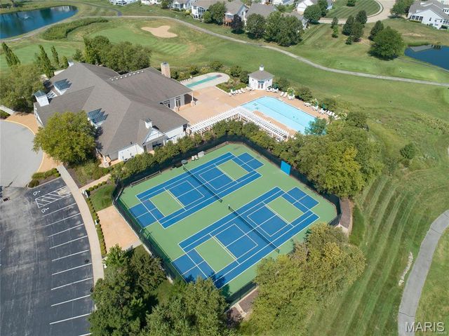 571 Owls Perch Drive, Lake St Louis, MO 63367