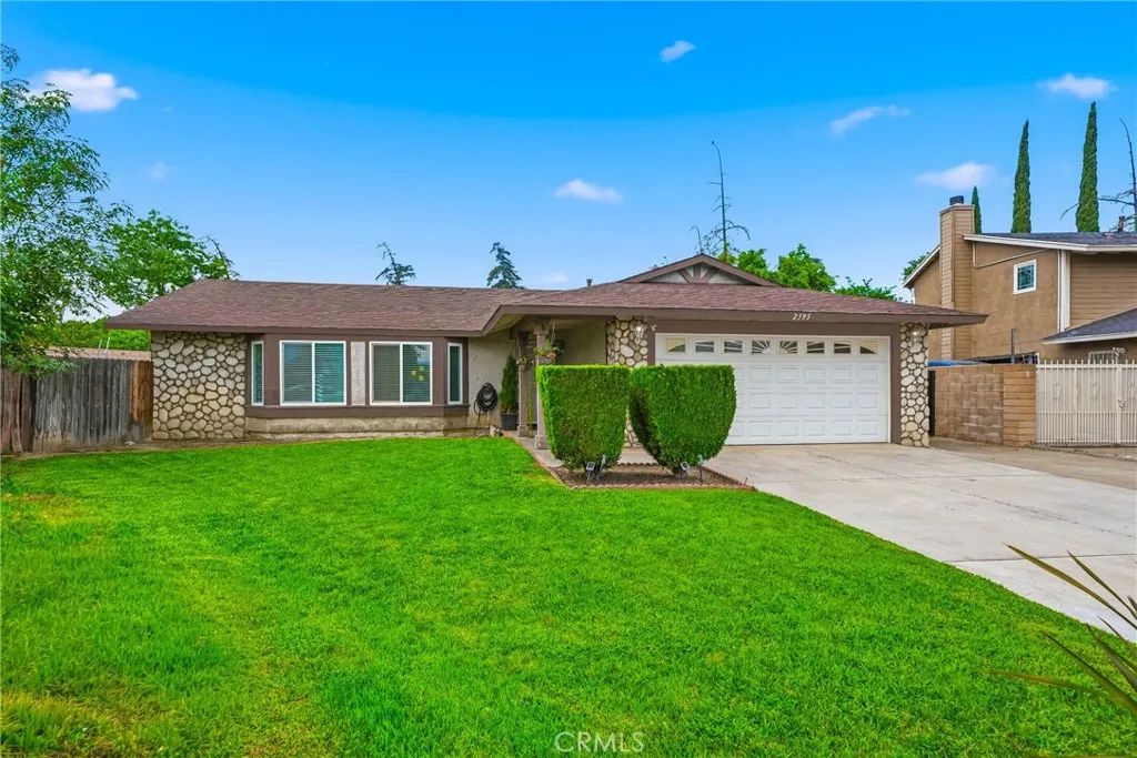 2395 W Chatka Lane, San Bernardino, CA 92410