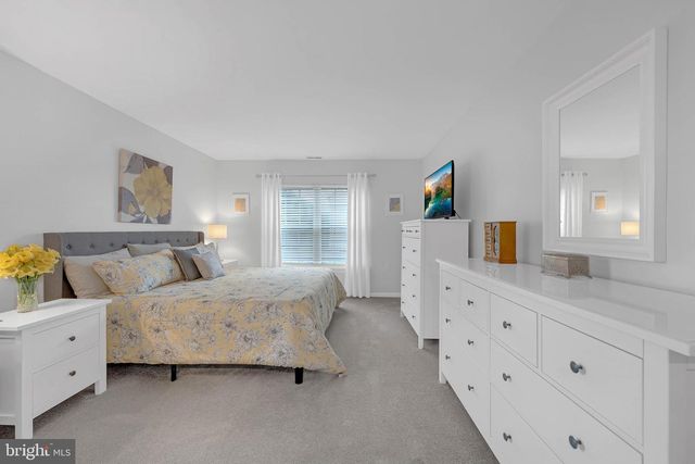 2845 DONEGAL DR, Macungie, PA 18062