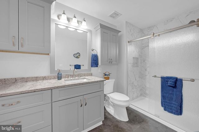 2845 DONEGAL DR, Macungie, PA 18062