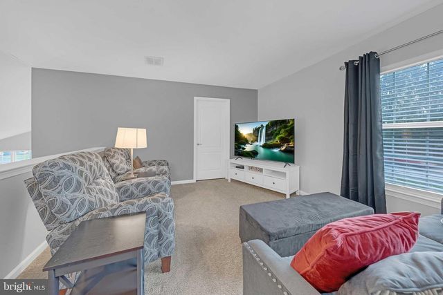 2845 DONEGAL DR, Macungie, PA 18062