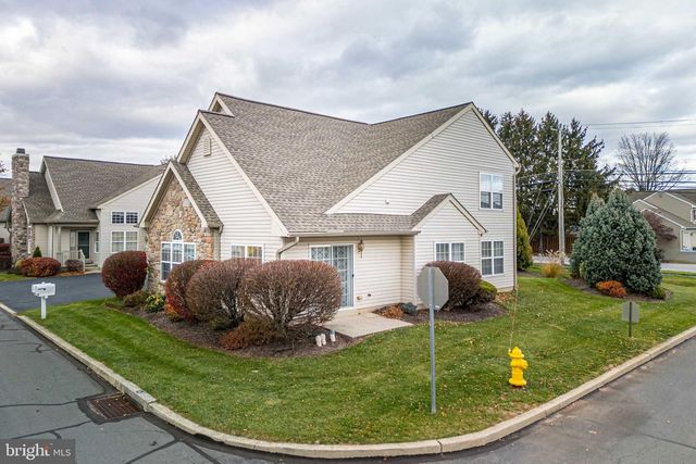 2845 DONEGAL DR, Macungie, PA 18062