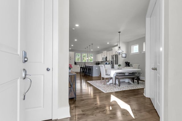 1541 Homecoming Boulevard, Ravenel, SC 29470