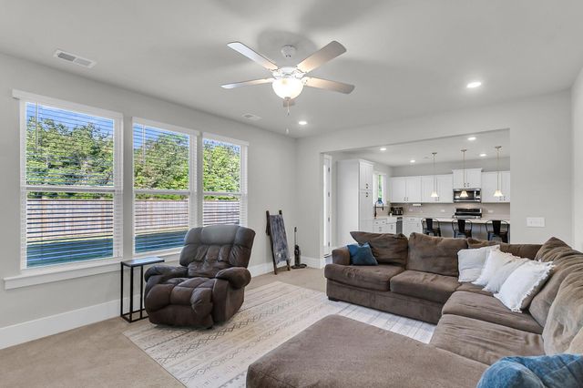 1541 Homecoming Boulevard, Ravenel, SC 29470