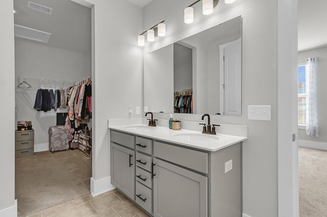 1541 Homecoming Boulevard, Ravenel, SC 29470