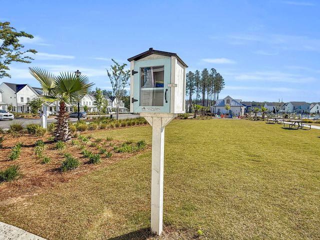 1541 Homecoming Boulevard, Ravenel, SC 29470