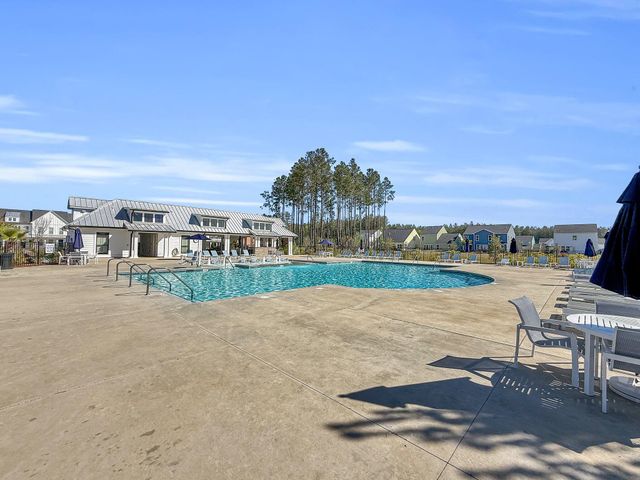 1541 Homecoming Boulevard, Ravenel, SC 29470