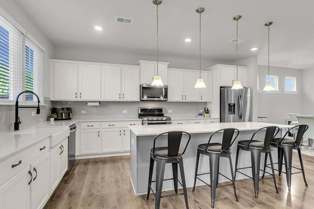 1541 Homecoming Boulevard, Ravenel, SC 29470